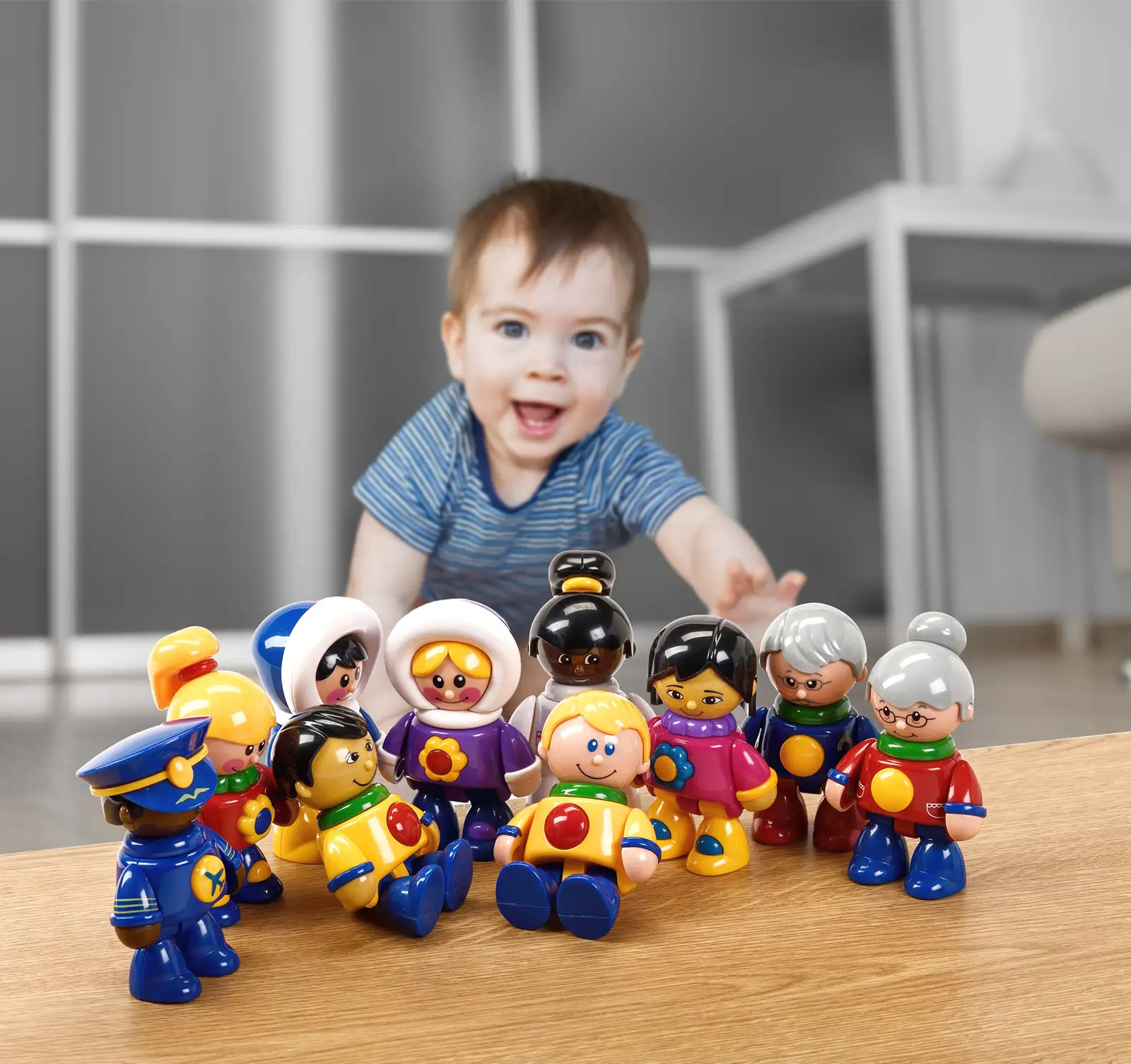 Multietniske Figurer - TOLO First Friends Multietniske Figurer - TOLO First Friends